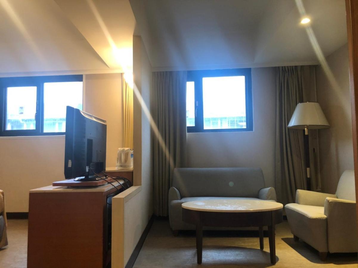 Doitsu Hotel Tchaj-pej Exteriér fotografie