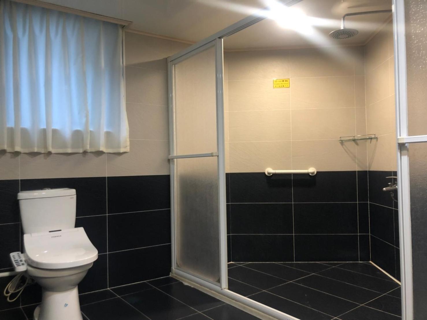 Doitsu Hotel Tchaj-pej Exteriér fotografie