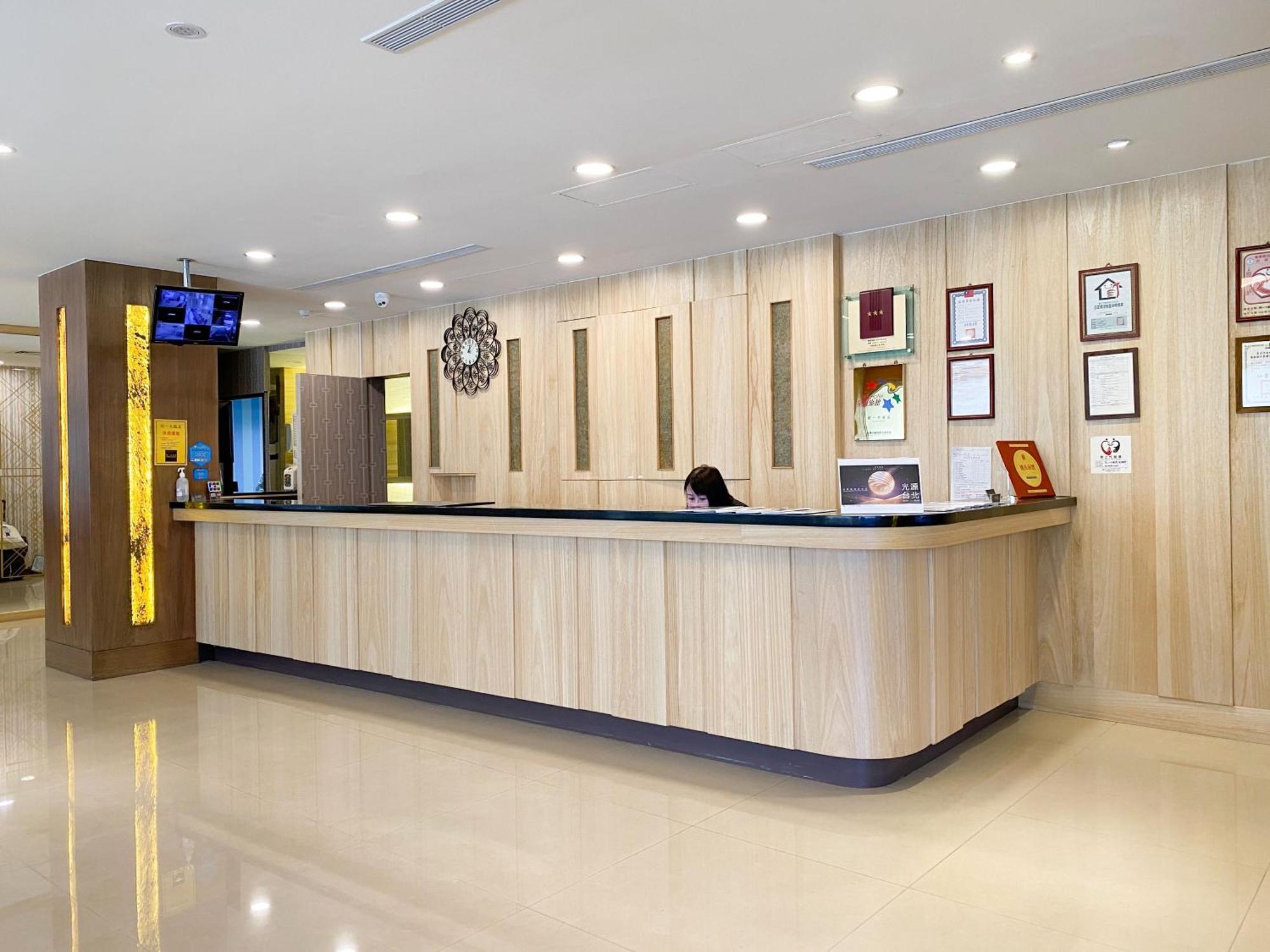 Doitsu Hotel Tchaj-pej Exteriér fotografie